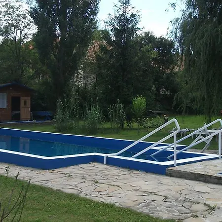 Angela Farm Naturista Camping & Bungalowpark *