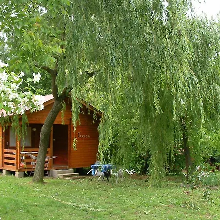 Angela Farm Naturista Camping & Bungalowpark 假日公园 *