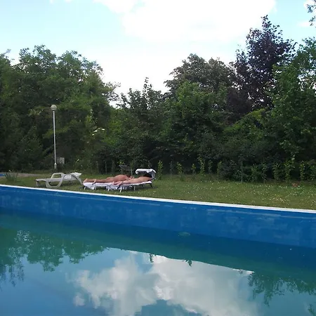 Üdülőpark Angela Farm Naturista Camping & Bungalowpark